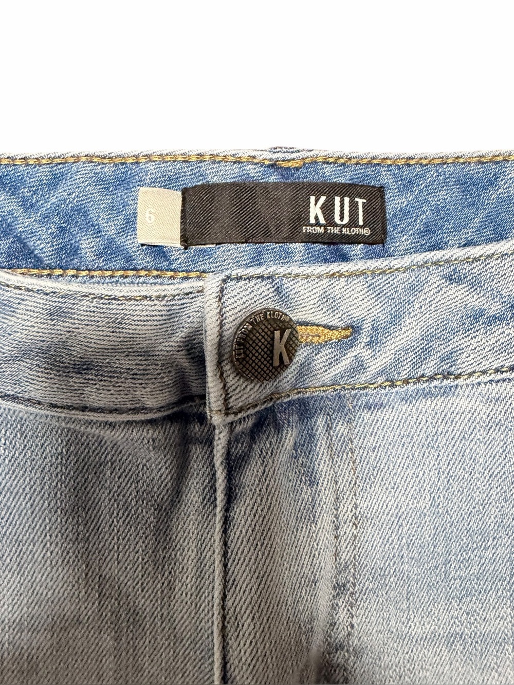 Kut from the Kloth Reese High Rise Ankle Raw Hem Straight Leg Light Wash Size 6 - Picture 3 of 7